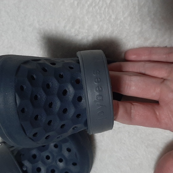 Joybee sandles - Picture 4 of 4